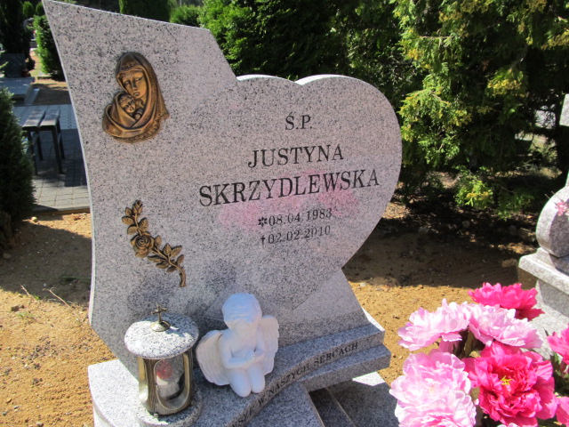 Justyna Skrzydlewska 1983 Przeźmierowo - Grobonet - Wyszukiwarka osób pochowanych